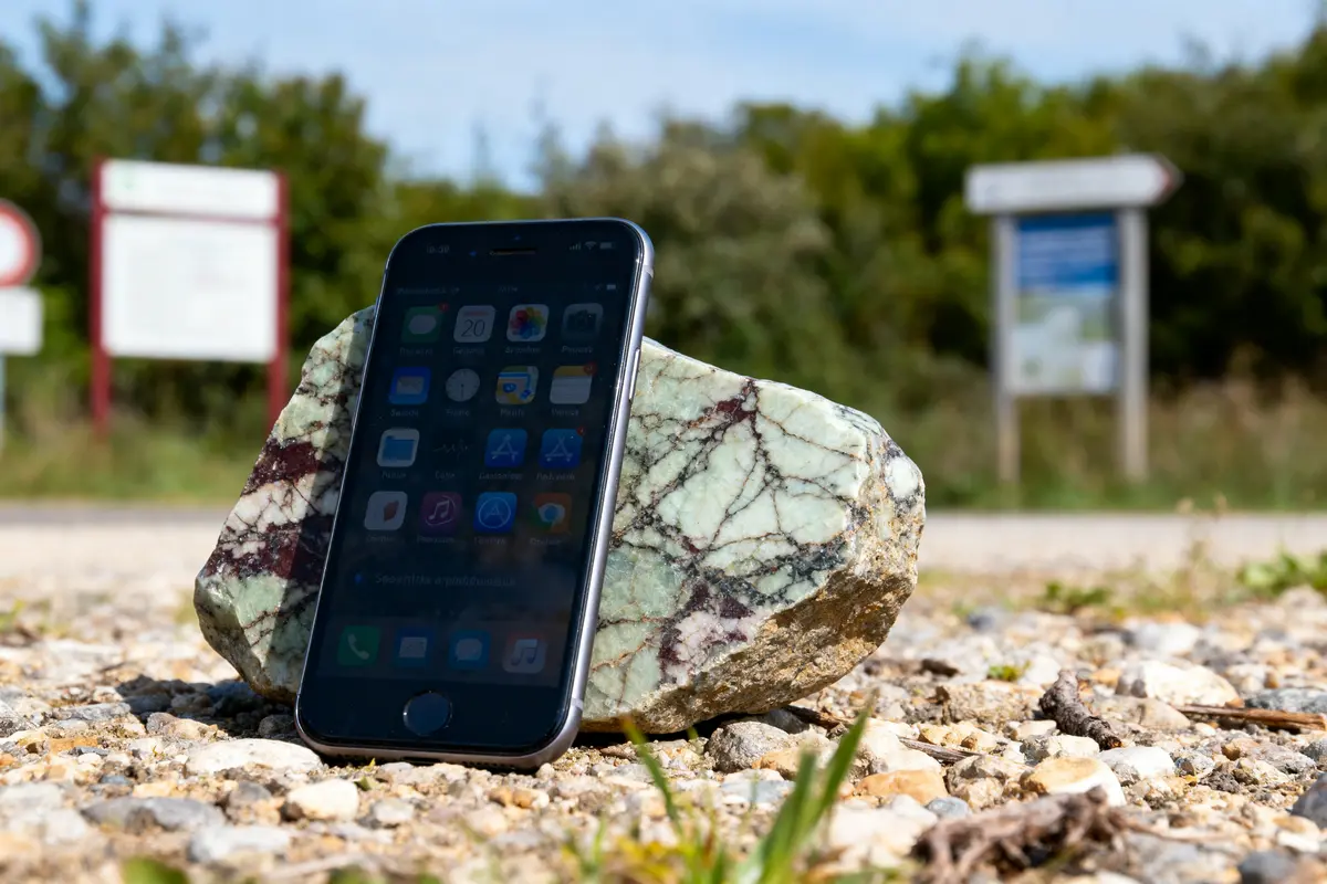 Jaspe bréchique : Vertus, propriétés et utilisation en lithothérapie