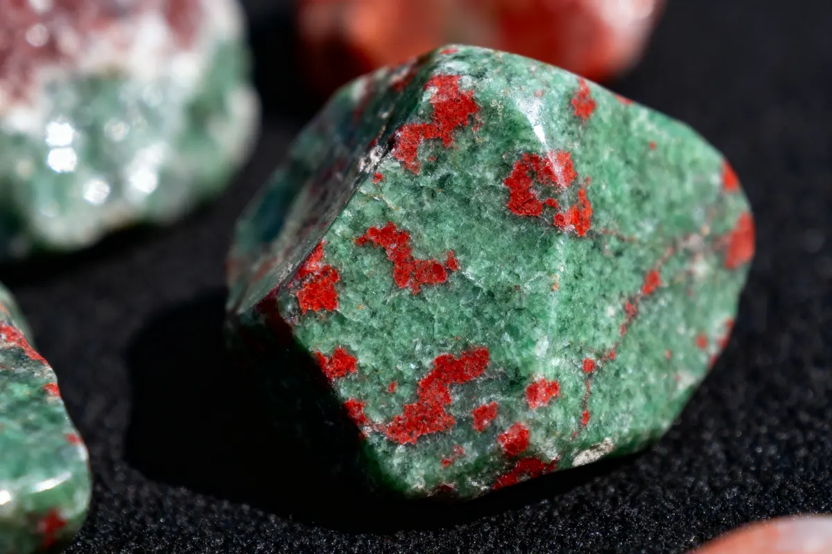 Jaspe sanguin : Propriétés, histoire et vertus en lithothérapie