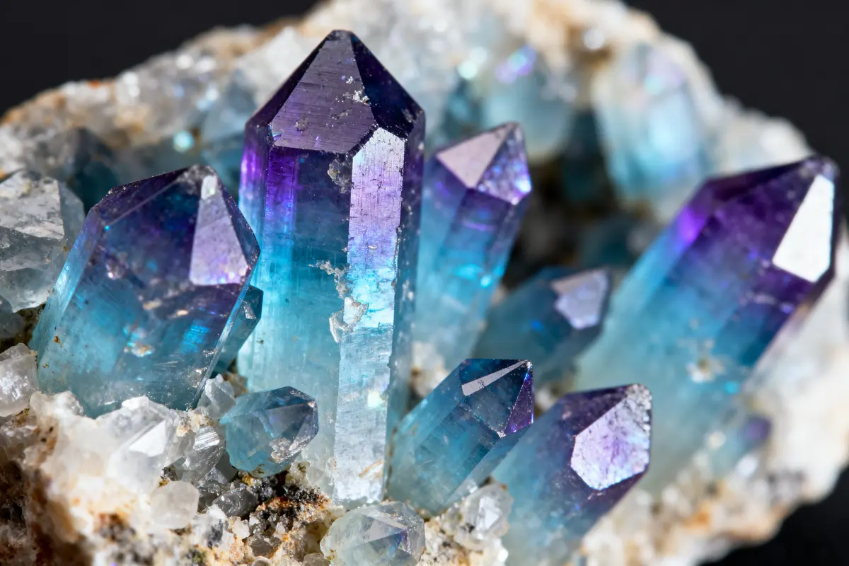 Cordierite : vertus, propriétés et bienfaits en lithothérapie