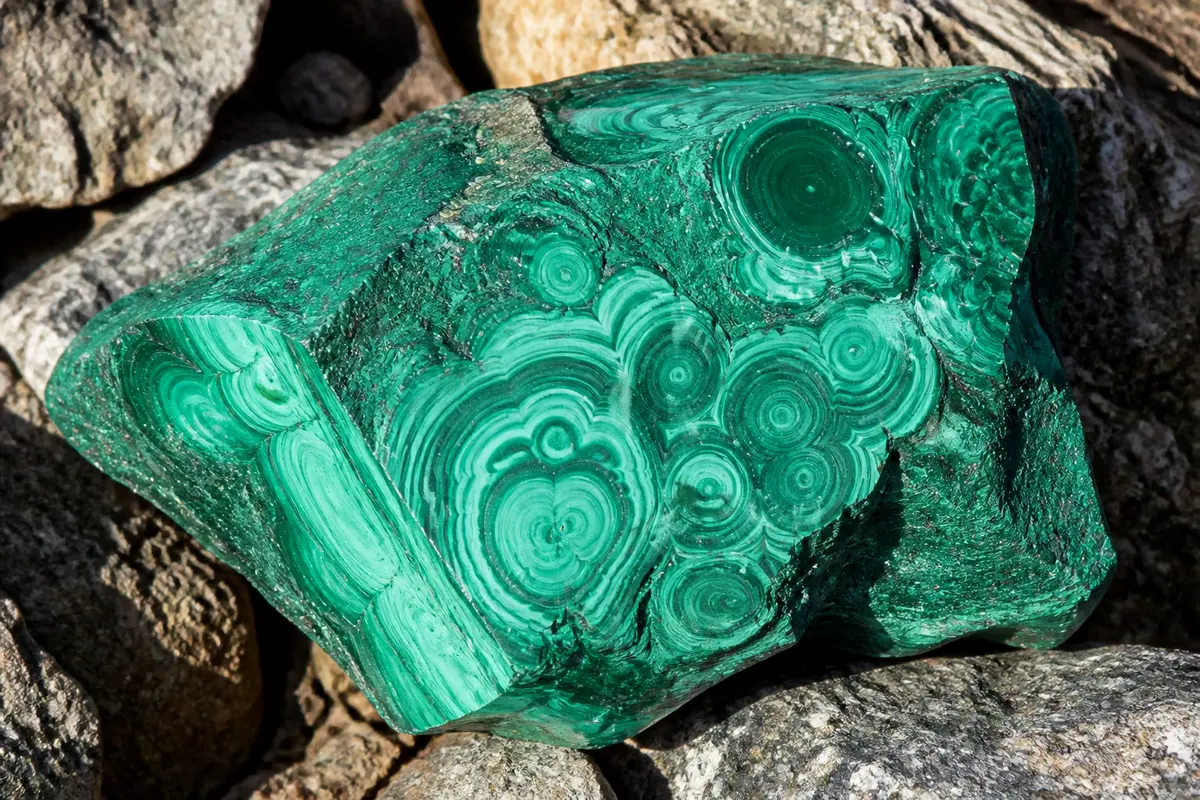 Malachite verte : vertus, propriétés et bienfaits essentiels